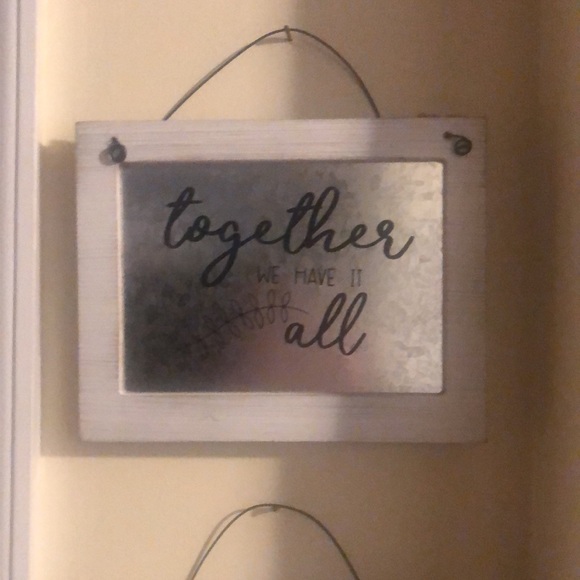 Farmhouse decor - Picture 3 of 3